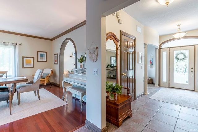10809 St. Joe Road, Fort Wayne, IN 46835