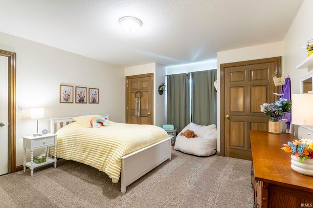 10809 St. Joe Road, Fort Wayne, IN 46835