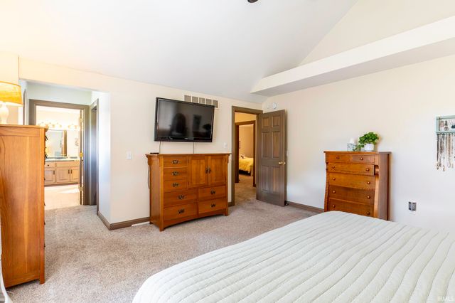 10809 St. Joe Road, Fort Wayne, IN 46835