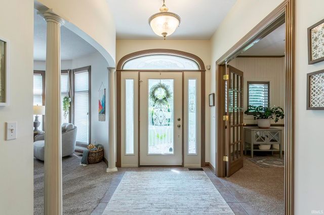 10809 St. Joe Road, Fort Wayne, IN 46835