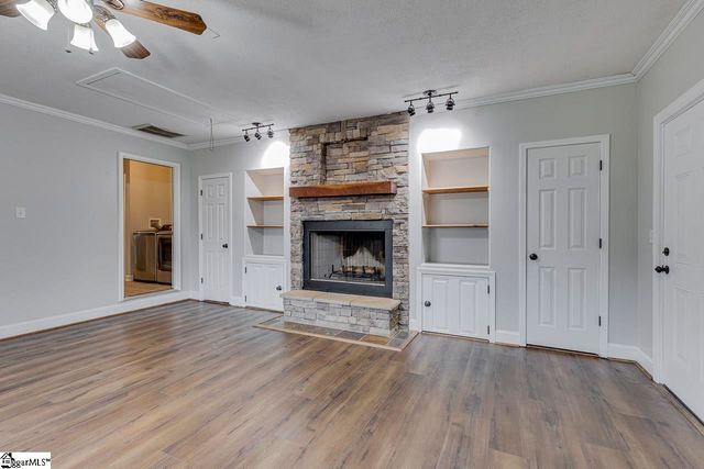 23 Cole Creek Court, Greer, SC 29651