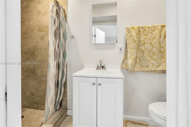 1701 NW 106th Ave, Pembroke Pines, FL 33026