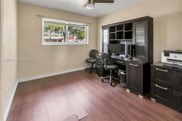 1701 NW 106th Ave, Pembroke Pines, FL 33026