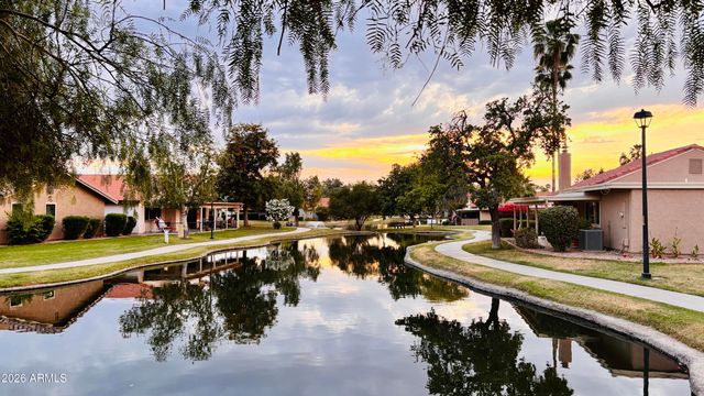 186 LEISURE WORLD --, Mesa, AZ 85206