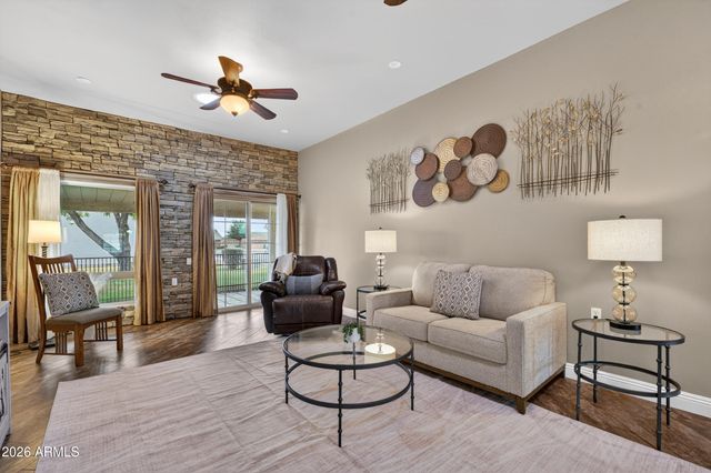 186 LEISURE WORLD --, Mesa, AZ 85206