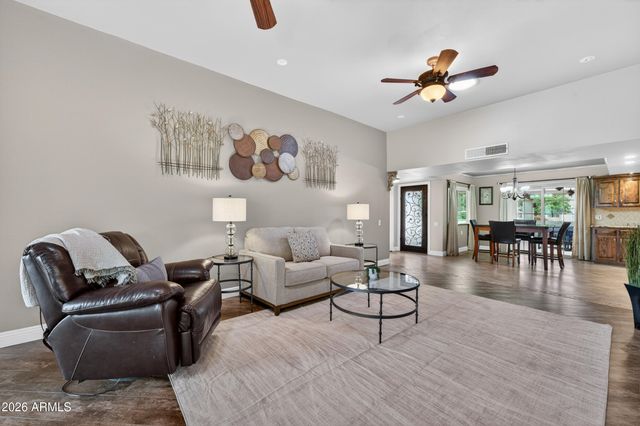 186 LEISURE WORLD --, Mesa, AZ 85206
