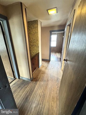 12 MACLAY ST, Milroy, PA 17063