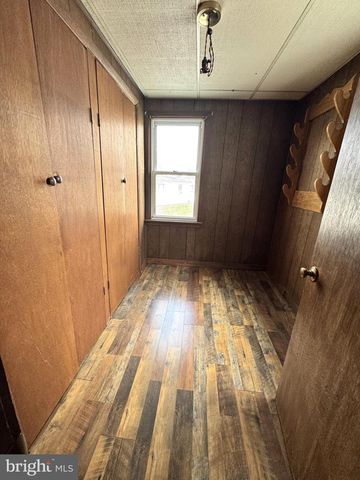 12 MACLAY ST, Milroy, PA 17063