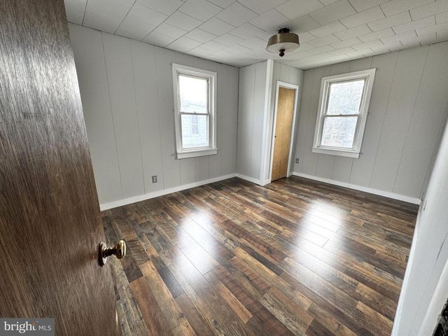 12 MACLAY ST, Milroy, PA 17063