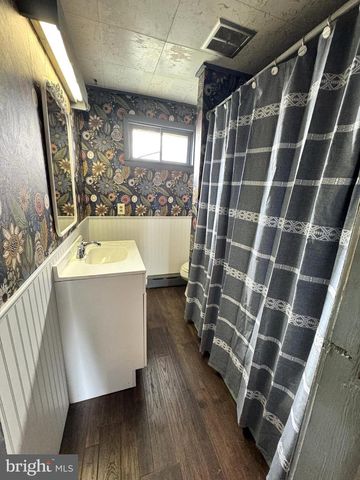 12 MACLAY ST, Milroy, PA 17063