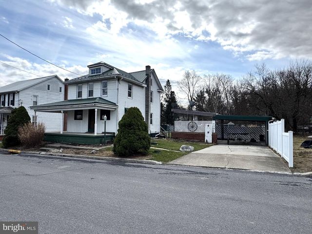 12 MACLAY ST, Milroy, PA 17063