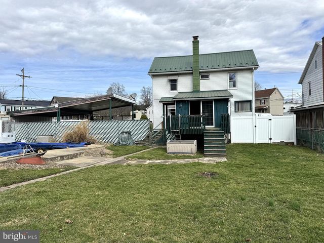 12 MACLAY ST, Milroy, PA 17063