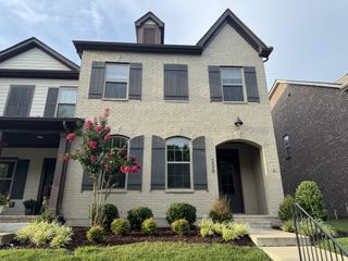 229 Claremont Ct, Gallatin, TN 37066