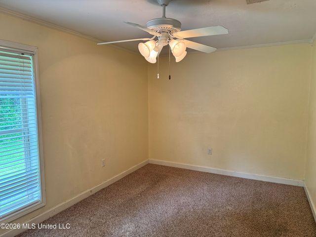1916 S Twin Pine Drive, Pearl, MS 39208