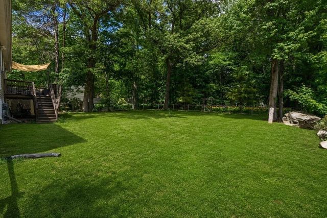 105 High St, Holliston, MA 01746