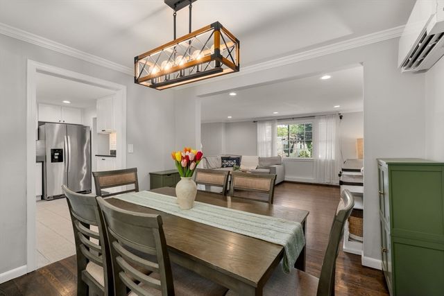 105 High St, Holliston, MA 01746
