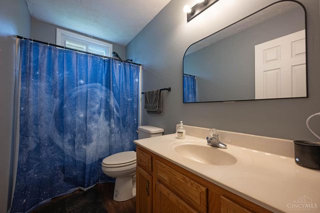 21 Clearbrook Drive, Franklin, OH 45005