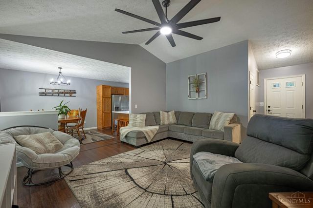 21 Clearbrook Drive, Franklin, OH 45005