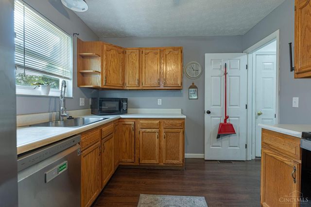 21 Clearbrook Drive, Franklin, OH 45005