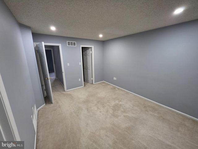 6 HALSTEAD PL, Princeton, NJ 08540