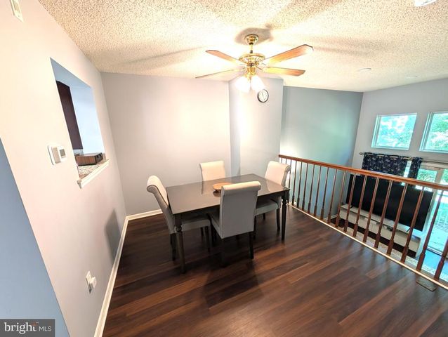 6 HALSTEAD PL, Princeton, NJ 08540