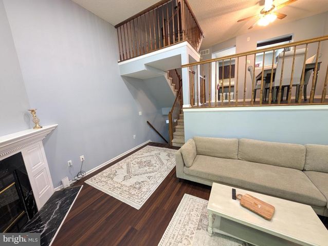 6 HALSTEAD PL, Princeton, NJ 08540