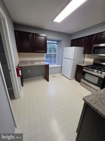 6 HALSTEAD PL, Princeton, NJ 08540