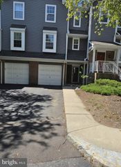 6 HALSTEAD PL, Princeton, NJ 08540