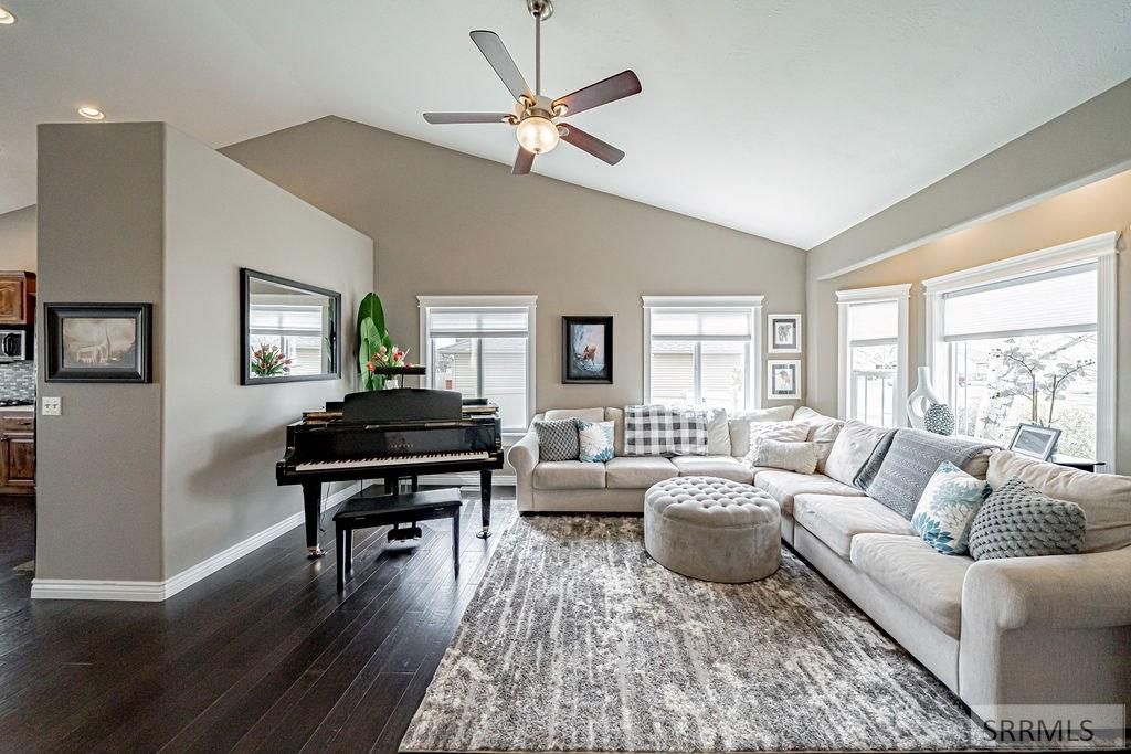 Image 8 of property listing at 265 Polo Drive, Rexburg, ID 83440