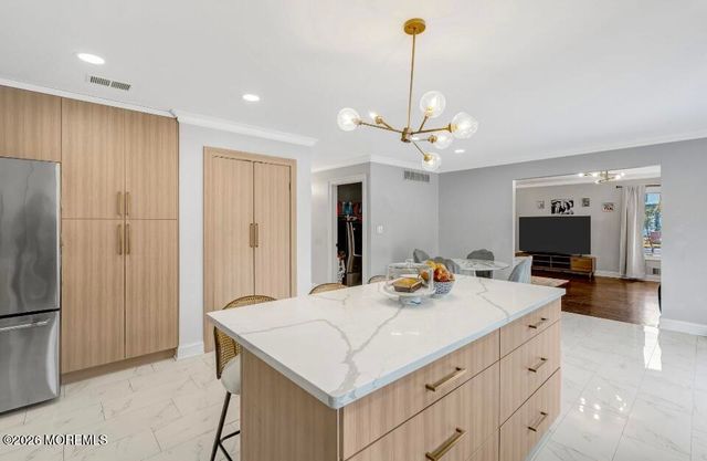 28 Musket Lane, Eatontown, NJ 07724