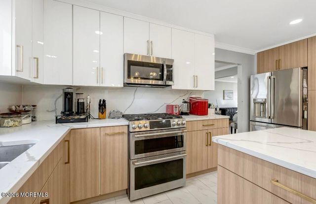 28 Musket Lane, Eatontown, NJ 07724