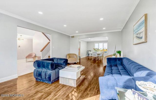 28 Musket Lane, Eatontown, NJ 07724