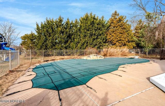 28 Musket Lane, Eatontown, NJ 07724