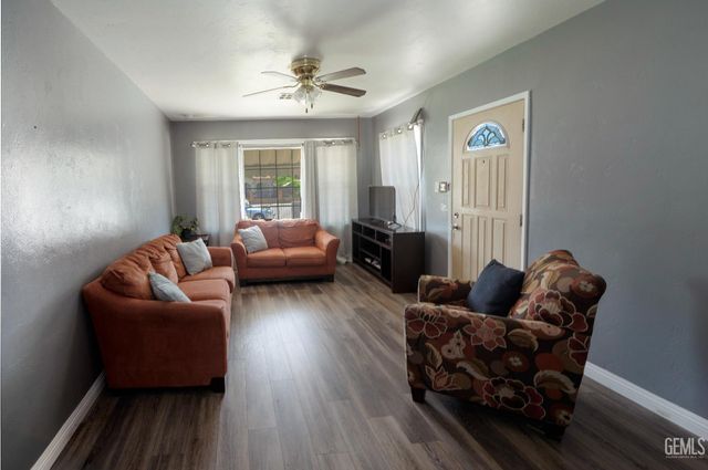 1222 E 18 th st, Bakersfield, CA 93305