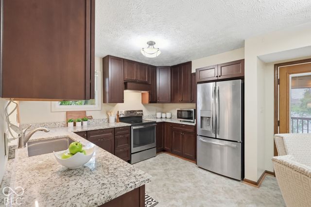 7275 Monon Court, Indianapolis, IN 46256
