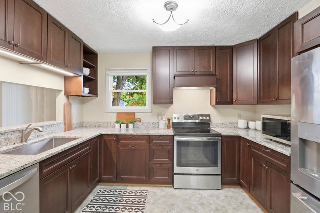 7275 Monon Court, Indianapolis, IN 46256