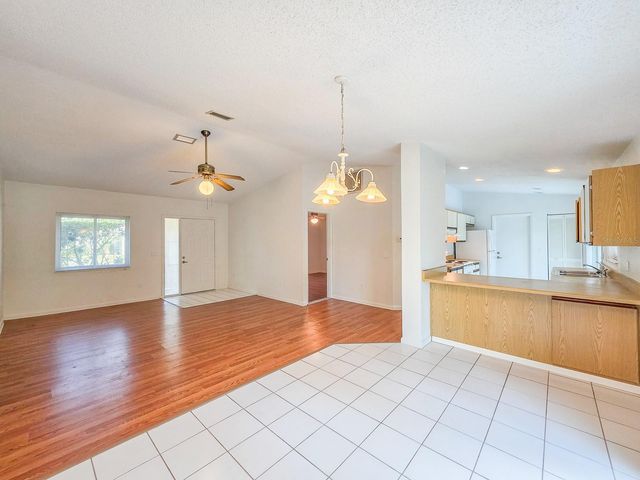 186 PALMWOOD DRIVE, Palm Coast, FL 32164