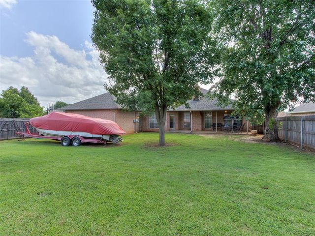 4201 Ranch Drive, Edmond, OK 73013