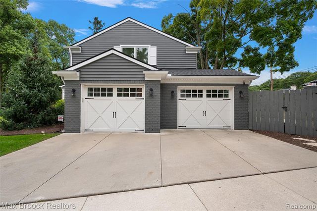 889 Suffield Avenue, Birmingham, MI 48009