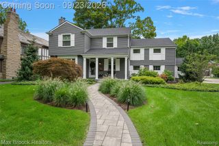 889 Suffield Avenue, Birmingham, MI 48009