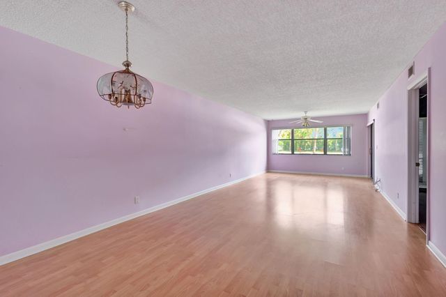 7650 Tahiti Lane 102, Lake Worth, FL 33467