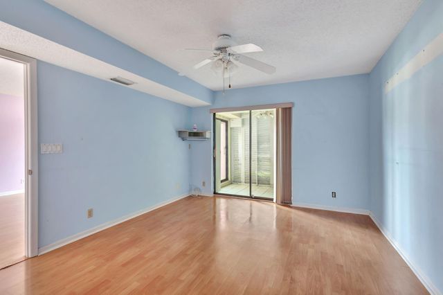 7650 Tahiti Lane 102, Lake Worth, FL 33467