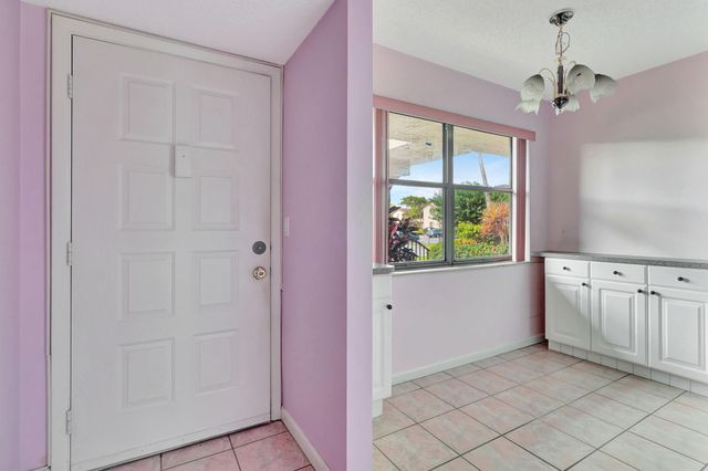 7650 Tahiti Lane 102, Lake Worth, FL 33467