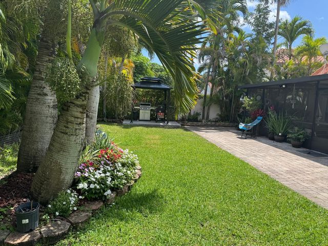 544 NW 38th Avenue, Deerfield Beach, FL 33442