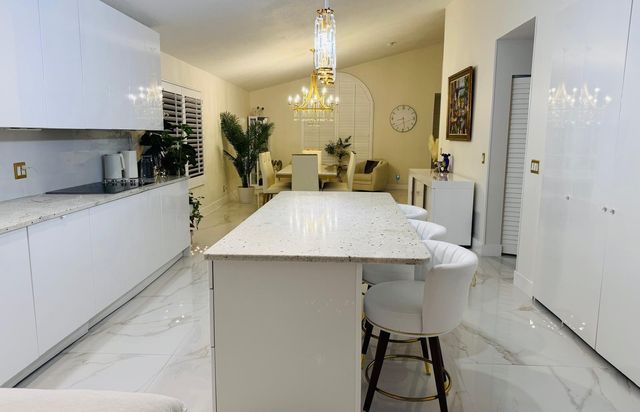 544 NW 38th Avenue, Deerfield Beach, FL 33442