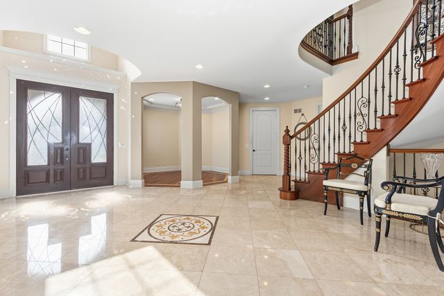 1736 Brian Grant Court, Downers Grove, IL 60516