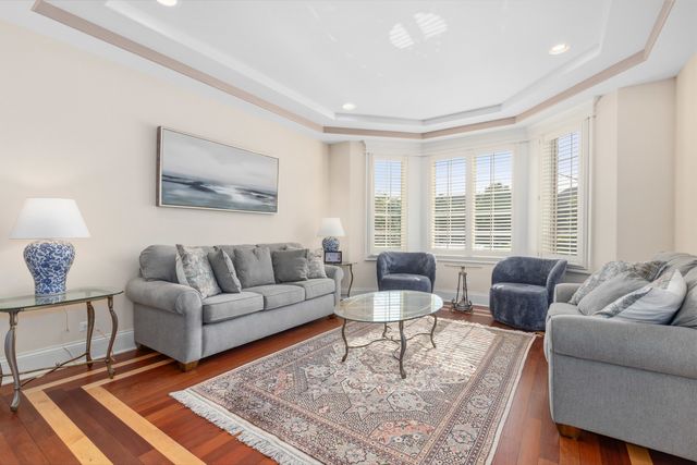 1736 Brian Grant Court, Downers Grove, IL 60516