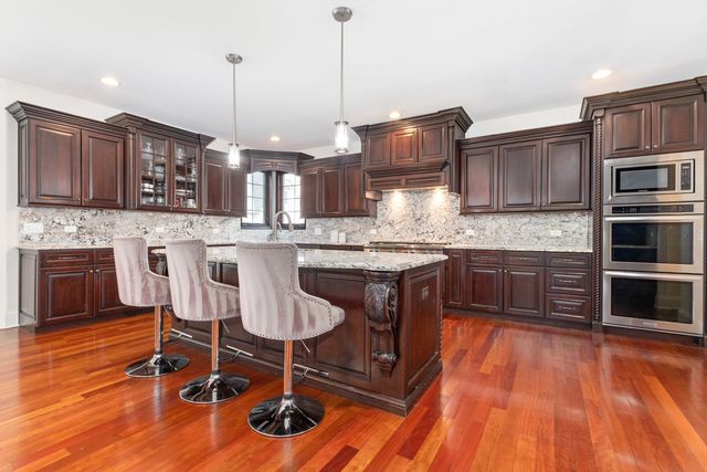 1736 Brian Grant Court, Downers Grove, IL 60516