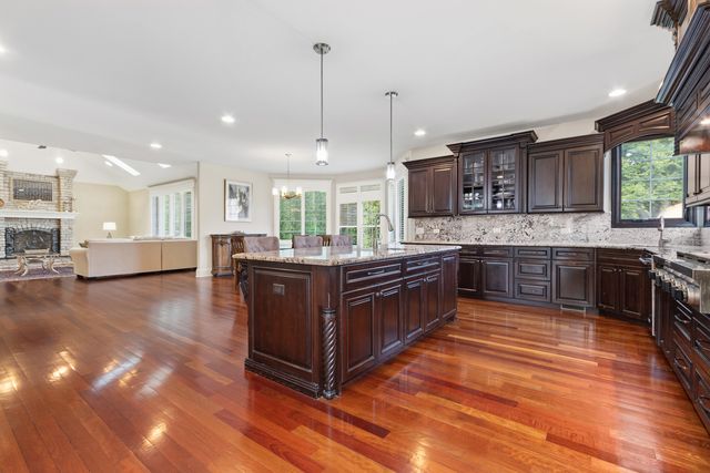 1736 Brian Grant Court, Downers Grove, IL 60516