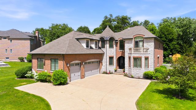 1736 Brian Grant Court, Downers Grove, IL 60516